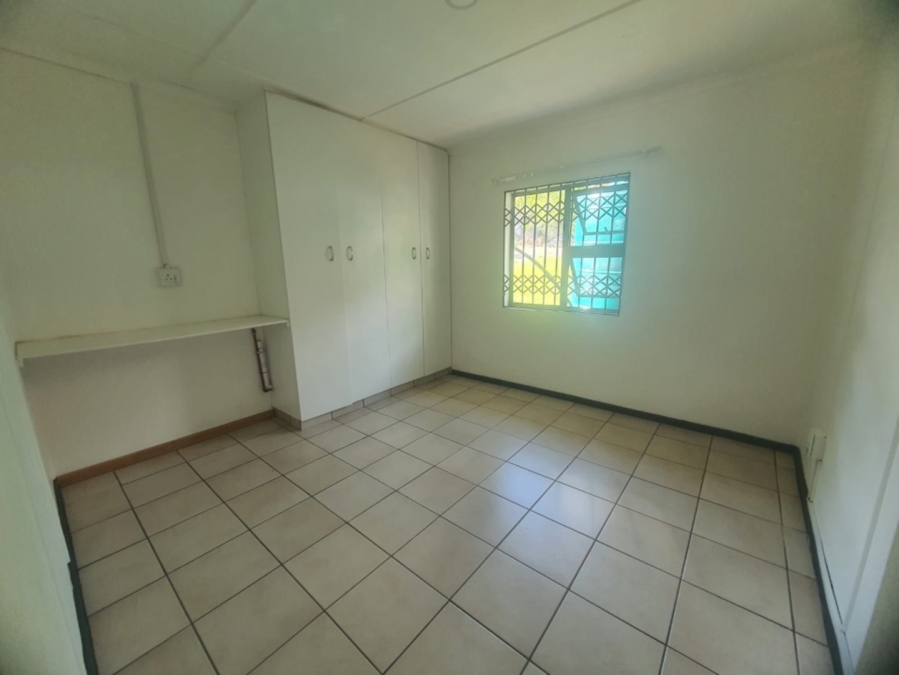 To Let 1 Bedroom Property for Rent in Beacon Bay Eastern Cape